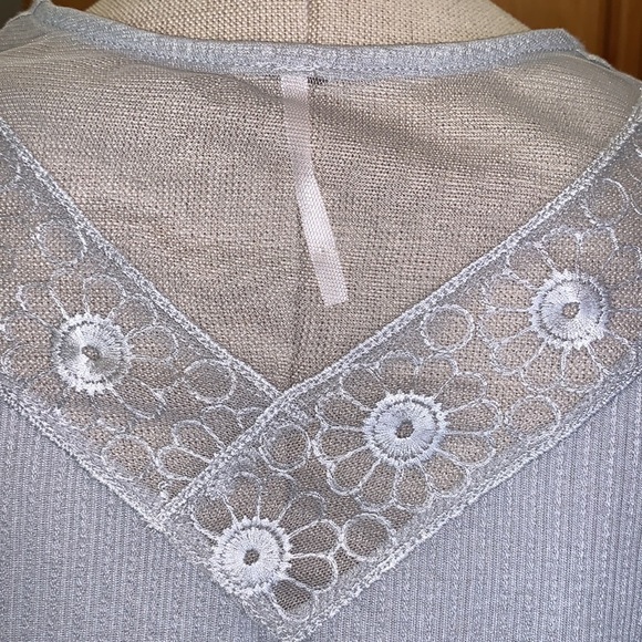 Free People - Picture 8 of 9